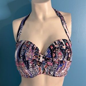 MixKini swim top fits 36DD